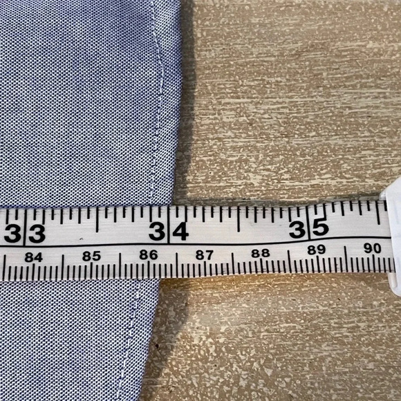 LAUREN Ralph Lauren button up top. In excellent condition. - Picture 6 of 6